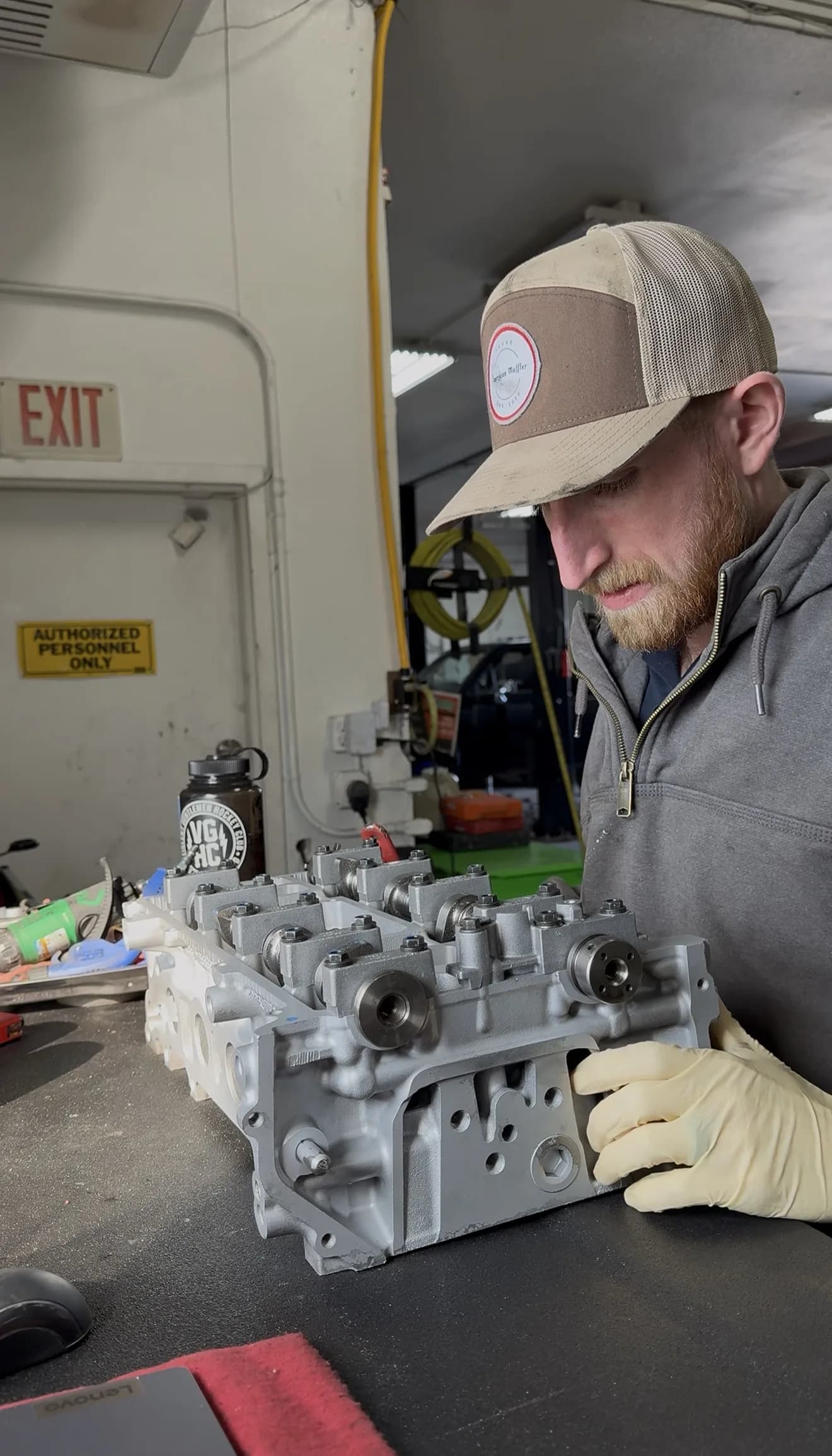 engine rebuilding and cylinder head service technician